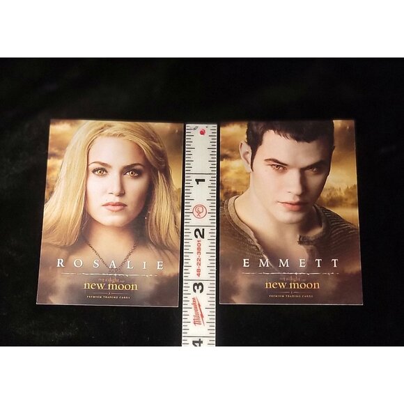 Collectible Rosalie and Emmett New Moon Trading Cards - Picture 5 of 6